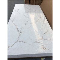 Dalles de pierre translucide rétroéclairées en onyx imitation albâtre au design moderne pour la décoration murale et de plafond des hôtels, format grande dalle