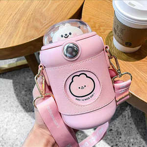 Portable Mini Paille Tasse Double Bouteilles D'eau Potable En Plastique Écologique Réutilisable Dessin Animé Ours Conception Étudiants Cadeau - Product Image 6