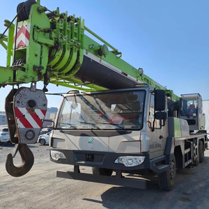 Grúa sobre camión Zoomlion ZTC350 de 35T usada, compatible con EPA, grúa móvil todoterreno para elevación en construcción. - Product Image 1