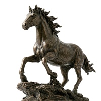 Statue de cheval en résine personnalisée en gros, finition bronze vintage, sculpture Mustang, décoration Feng Shui pour la maison, figurine animale