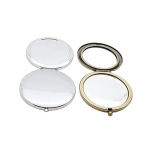 Miroir de Maquillage Portable en Métal et Verre, Mini Format de Poche, Double Face, Logo Personnalisé, Diamètre 70mm, 3 Couleurs, Maison Intelligente 2026 - Product Image 4
