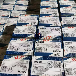 Iniettore Common Rail Originale <span class=keywords><strong>per</strong></span> Motori Diesel, Pompa di Iniezione con Valvola e Sensore <span class=keywords><strong>per</strong></span> <span class=keywords><strong>Ricambi</strong></span> Motori Industriali <span class=keywords><strong>Bosch</strong></span> - Product Image 1