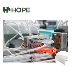 Süpermarket fiyat etiketi için ekstrüzyon ekipmanı üretiminde uzmanlaşmış <span class=keywords><strong>PVC</strong></span> profil ekstrüzyon üretim hatları özelleştirmek - Product Image 5