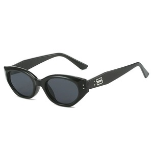Retro Cat-eye Small <b>Frame</b> Sun Glasses Women Advanced Sense New Sunscreen Street UV Men Glasses Luxury Glasses - Product Image 4