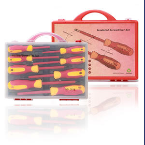 Jeu de tournevis isolés haute tension 8-en-1 rouges, embouts Phillips et plats, magnétiques puissants, formes irrégulières, outil durable - Product Image 4