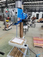 Perceuse à colonne verticale Z5030 220V, diamètre de perçage max. 30mm, puissance 0.75kW, avec moteur, roulement et boîte de vitesses essentiels