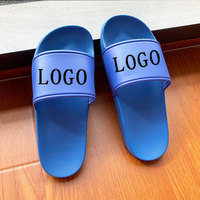 Sandales d'été pour hommes, style claquettes de sport à bout bleu, imprimé tendance, semelle intérieure légère en PVC, claquettes de douche, sandales d'extérieur résistantes à l'usure