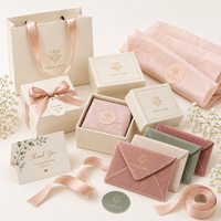 Boîte à fermeture magnétique en carton avec gaufrage et dorure, logo personnalisé, emballage de luxe pour invitation de mariage, enveloppe en vélin, OEM