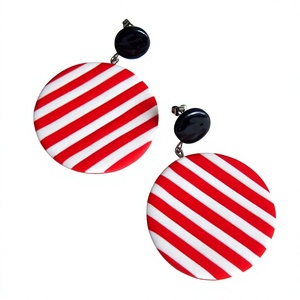 Bijoux de créateurs minimalistes nouvellement modernes-Boucles d'oreilles ovales rétro Beaux bijoux en résine en gros - Product Image 5