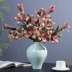 Flor Artificial de Lirio de Seda con Degradado <span class=keywords><strong>Azul</strong></span>, Estilo Vintage Europeo, de 3 Cabezas, para Decoración de Mesa de Lujo, Centro de Mesa para Bodas - Product Image 2