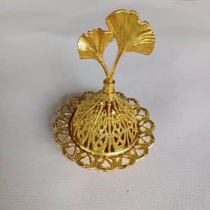 Brûleur d'encens en métal creux doré d'origine du fabricant Petit brûleur en bois de santal arabe Tour Bougie d'aromathérapie transfrontalière - Product Image 2