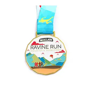 Médaille de recommandation pour la course et la randonnée Personnalisation de la médaille de peinture en métal