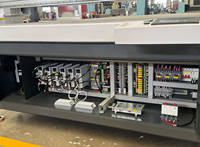 Cutter CNC à couteau oscillant 12KW pour la découpe de cuir, EVA, fibre de carbone, aérogels, applications aérospatiales, transport ferroviaire et structures membranaires