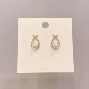 Tending moda orecchini geometrici con fiocco a stella simpatici Goth ispirati alla lega d'argento per le donne in acciaio inox vendita calda all'ingrosso - Product Image 2