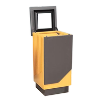 Grande poubelle à roulettes en plastique imperméable marron de taille personnalisée poubelle de recyclage pour l'extérieur avec couvercle poubelle à poussière