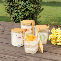 Récipients de préparation de repas en verre de 18oz avec logo personnalisé pots d'avoine de nuit couvercles en silicone et bambou tasses à aliments modernes à usage domestique pour la fête