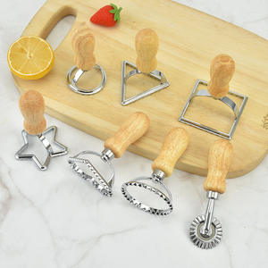 Halloween Ravioli Empanadas Form Zink legierung Keks Gebäck Aus stecher Ravioli Stempel Maker Cutter Form Mit Holzgriff - Product Image 6