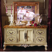 Lit de chambre à coucher de style royal européen romantique, cadre en bois massif antique fait main, tête de lit élégante rembourrée, mobilier de maison