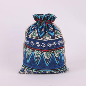 Sacs à cigarettes en jute faits à la main avec macramé et initiales, fermeture à cordon, impression sérigraphiée, fabriqués dans le Henan - Product Image 4