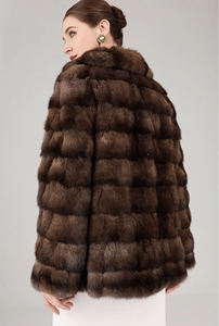 Женское пальто из натурального соболя средней длины - Product Image 4