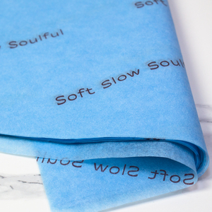 Papel <span class=keywords><strong>de</strong></span> Seda Azul <span class=keywords><strong>de</strong></span> Lujo, Papel <span class=keywords><strong>de</strong></span> Envolver Regalos con Logotipo Marrón Personalizado, Papel Suave <span class=keywords><strong>de</strong></span> 17 g/m² para Envolver Joyas y Ropa - Product Image 6