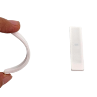 Étiquette de blanchisserie lavable OEM 860 ~ 960mhz étiquettes RFID UHF de lecture à longue portée étiquettes de blanchisserie textiles pour le lavage du linge