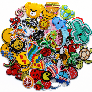 Patch Bordado Personalizado Pequeno, Ecológico, Lavável, Durável, com Verso Termocolante ou para Costurar, para Roupas, Jaquetas, Chapéus e Bolsas - Atacado - Product Image 1