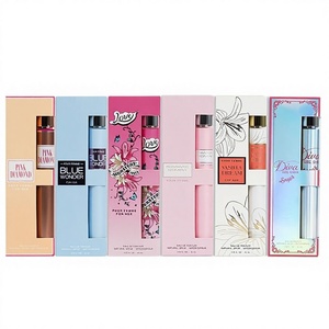 Ensemble de voyage pour femmes de 6 pièces, eau de parfum en vaporisateur longue durée de 1,18 fl oz, 6 parfums différents pour les vacances, la vie quotidienne, les fêtes - Product Image 1