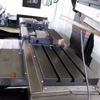 Centre d'usinage vertical automatique XK1450 haute précision et haute rigidité BT40 - Nouveau modèle GSK 25i pour usinage moyen