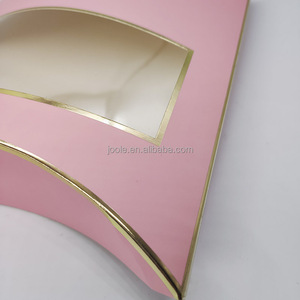 Popolare scatola di cuscini rosa dell'anno con finestra in PVC che timbra la confezione generale in oro per la frangia della parrucca dei capelli umani - Product Image 2