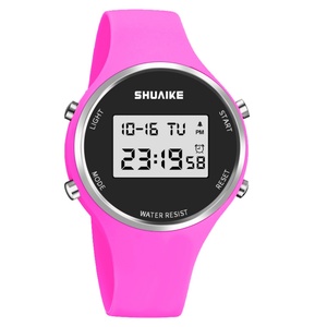 Montre numérique LED SHUAIKE pour filles, nouveau style, bracelet en silicone souple, étanche, chronomètre sportif pour femmes, vente en gros - Product Image 6