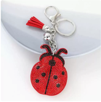 Ornement en forme de petite tête d'ours rose scintillant entièrement orné de strass avec pompons, pendentif suspendu de haute qualité, porte-clés le plus vendu
