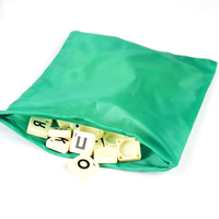 Jeu de société éducatif en papier écologique personnalisé OEM avec tuiles de lettres, supports, sac de rangement en tissu et boîte cadeau