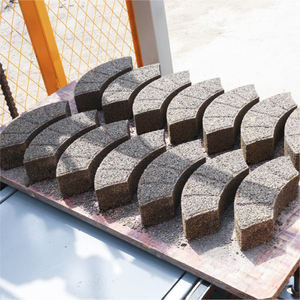 Machine à fabriquer des blocs de pavés <span class=keywords><strong>en</strong></span> béton de haute qualité QT4-25, technologie de pointe, fonctionnement simple, Chili - Product Image 2