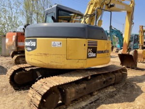 รถขุดขนาดกลางมือสอง Komatsu PC138US  ใช้งานน้อย พร้อมสายเบรกเกอร์ - Product Image 5