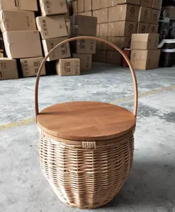 Yanyiラウンドヤナギ籐ビーチバスケット製造折りたたみ式籐ピクニックバスケットクーラー断熱セット木製蓋トップ付き