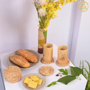 Napperons, sous-plats et assiettes de présentation en jacinthe d'eau naturelle et bois tressé, style bohème, pour décoration de fête, de maison, de table à manger et de cuisine - Product Image 6