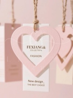 Etiquetas Colgantes Personalizadas de Lujo para Ropa, Papel Kraft con Relieve, Etiqueta Rosa de Diseño con Cordón