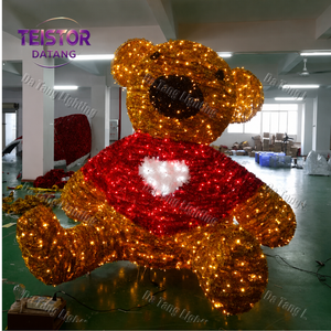 Lumières LED blanches chaudes à motif d'ours polaire pour la décoration de Noël en plein air en hiver - Product Image 4