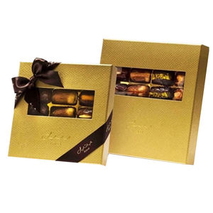 Caja de Regalo Cuadrada Negra Personalizada para Chocolates, con Bandeja Divisora de Alta Gama, Forro de Esponja, Laminación Mate, Recubrimiento UV, Lazo de Cinta Dorada - Product Image 3