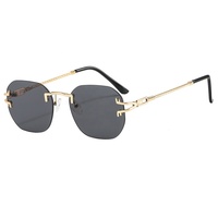 Femmes Hommes Best-seller Lunettes de soleil sans cadre en diamant Lentilles UV400 Lunettes de soleil tendance en métal coloré