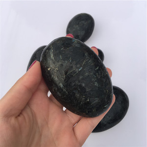 หินบำบัดและดอกไม้ไฟคริสตัลสำหรับตกแต่ง - Product Image 3