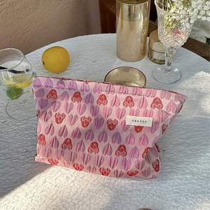 Échantillon Gratuit Vente Directe Usine Sac à Fermeture Éclair Lisse Sac en Toile Personnalisé avec Logo pour Trousse de Maquillage Doux et Personnalisable - Product Image 6