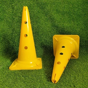 Conos de Marcación Deportivos de Plástico Funcionales con Orificios, Conos de Marcación para Entrenamiento de Fútbol - Product Image 1