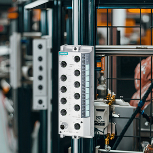 Neuf d'origine Siemens SIMATIC DP ET 200ECO PN 8 DI 24V DC 6ES7141-6BG00-0AB0 8xM12 Indice de protection IP67 - Product Image 1