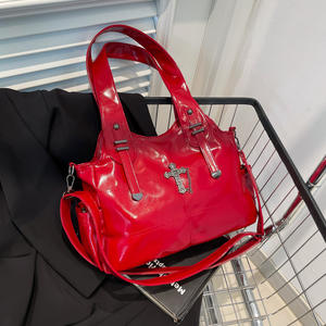 Sac à main élégant pour femme en PU. La doublure est en polyester. Ceci est un sac à main de luxe de créateur.3738 - Product Image 5