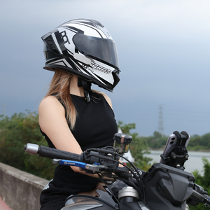 <span class=keywords><strong>Casque</strong></span> de <span class=keywords><strong>moto</strong></span> intégral en ABS thermoplastique confortable pour hommes et femmes, vente en gros d'usine - Product Image 4