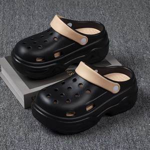 Sabots classiques unisexes pour adultes pour l'été 2025, légers, doux, plateforme, antidérapants, semelle intérieure en EVA, chaussures de jardin et de plage, imprimés - Product Image 6