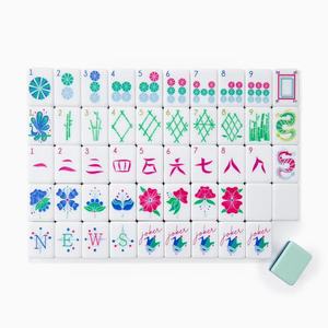 Ensemble de Mahjong Américain de Luxe Moderne à 4 Couches, Personnalisé et de Haute Qualité, en Acrylique Gravé, Modèle Fanke, pour Cadeaux et Événements - Product Image 4