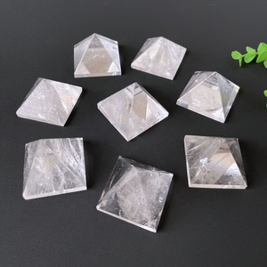 Pirámide de cristal curativo al por mayor Fengshui Reiki meditación espiritual cristal cuarzo pirámide de cristal - Product Image 2